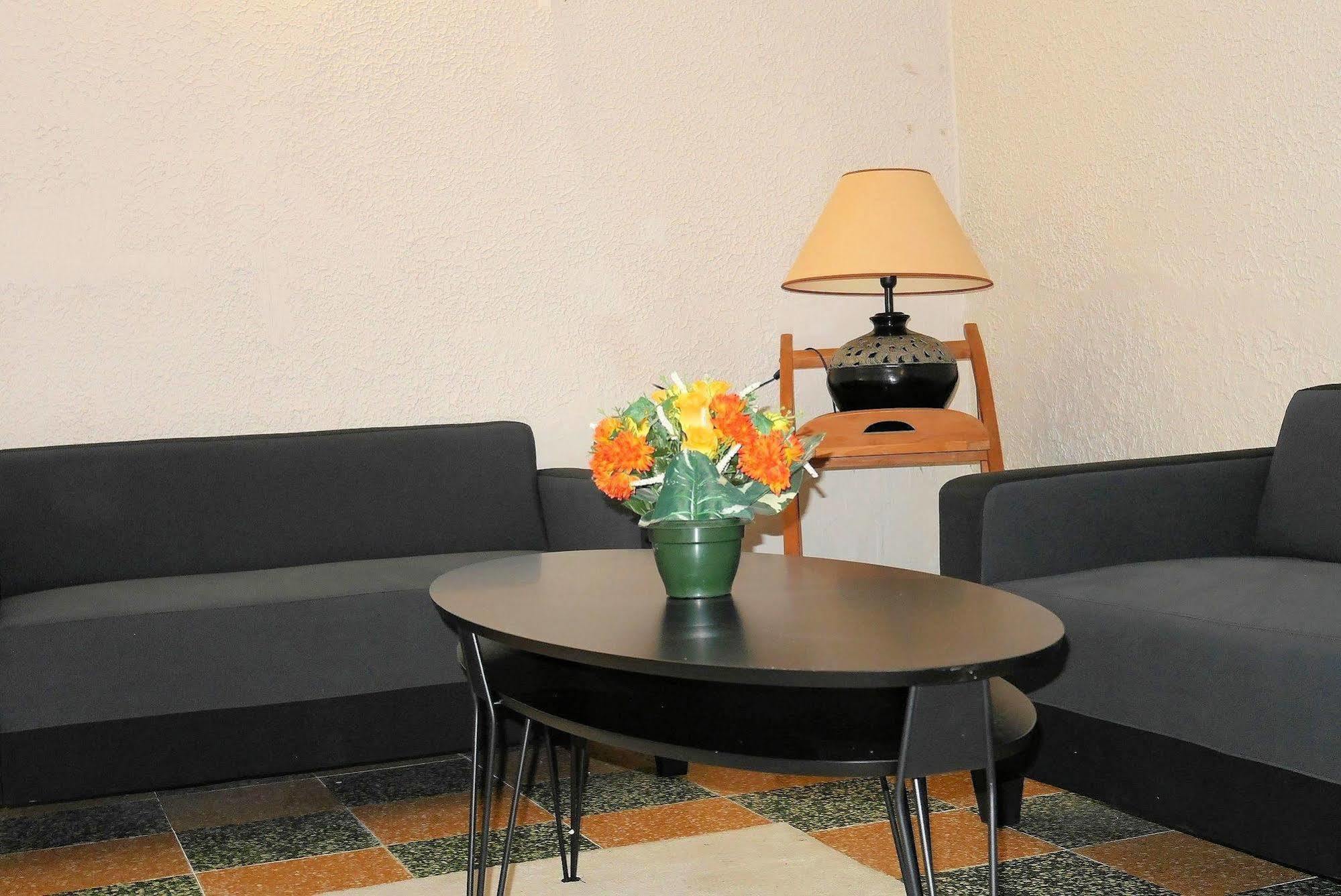 Auberge Le Rabelais Malay-le-Petit المظهر الخارجي الصورة